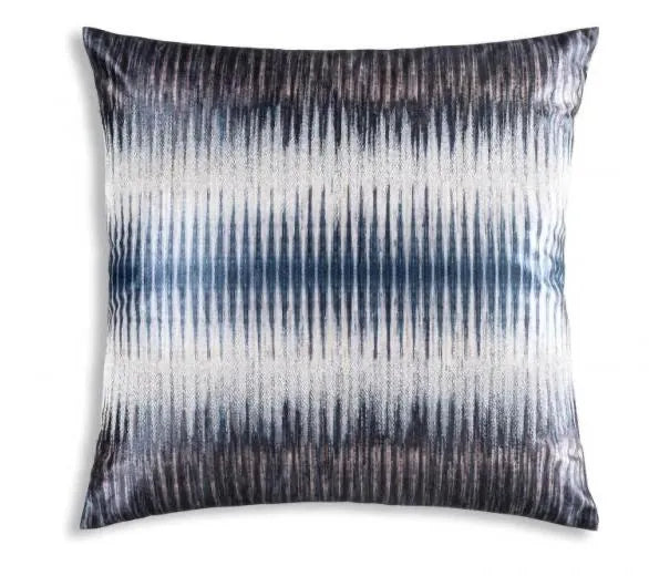 Avery Pillow