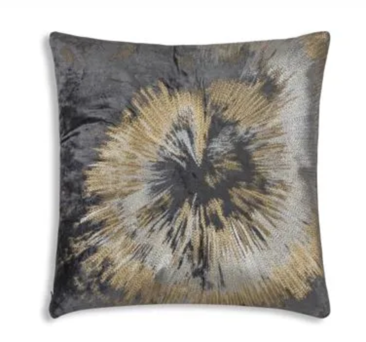Maci Pillow