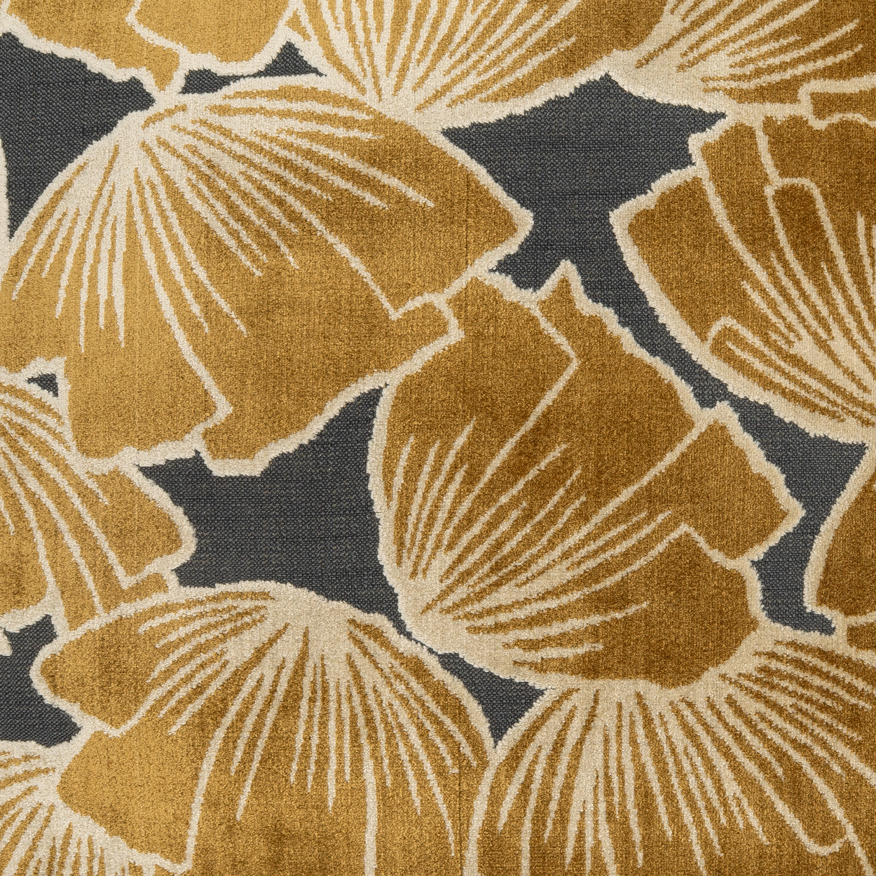 D.V. Kap Gweneth-Cinnamon Pillows