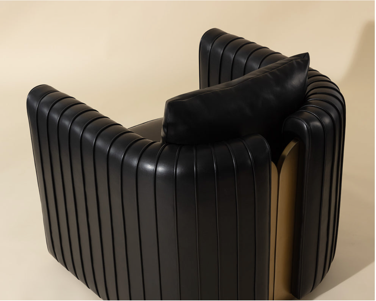 Alix Lounge Chair Black