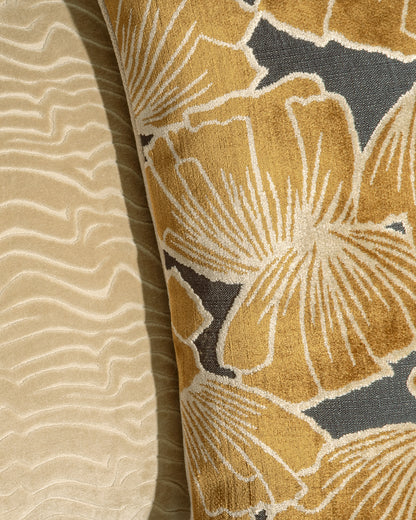 D.V. Kap Gweneth-Cinnamon Pillows