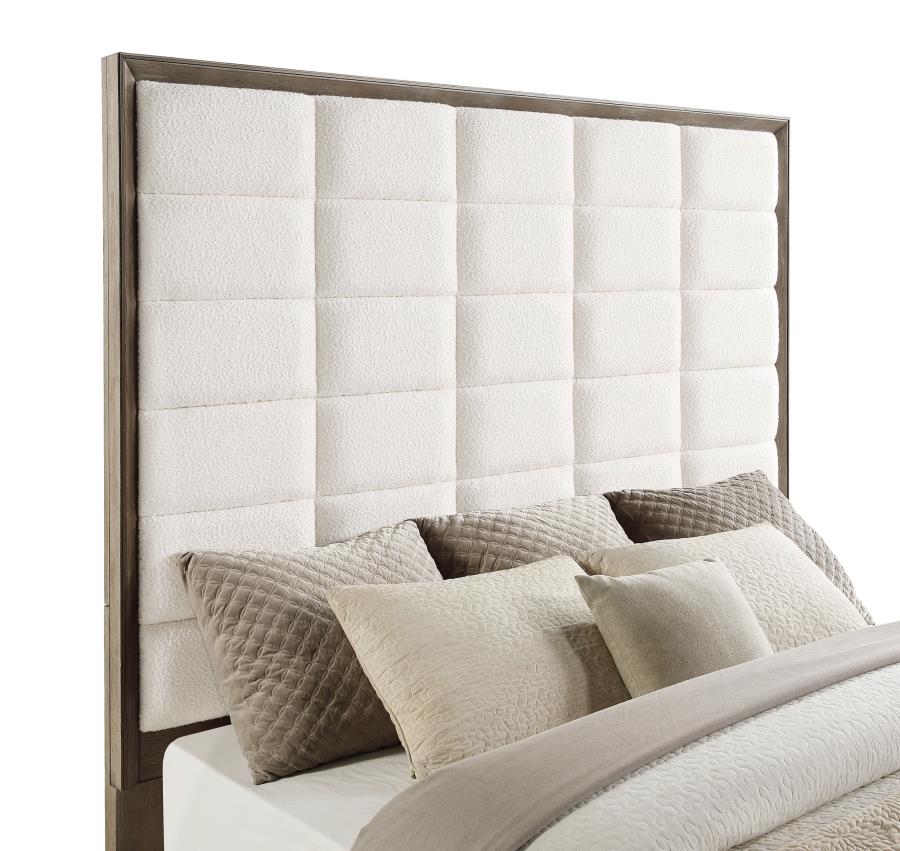 Astria Oak Bed