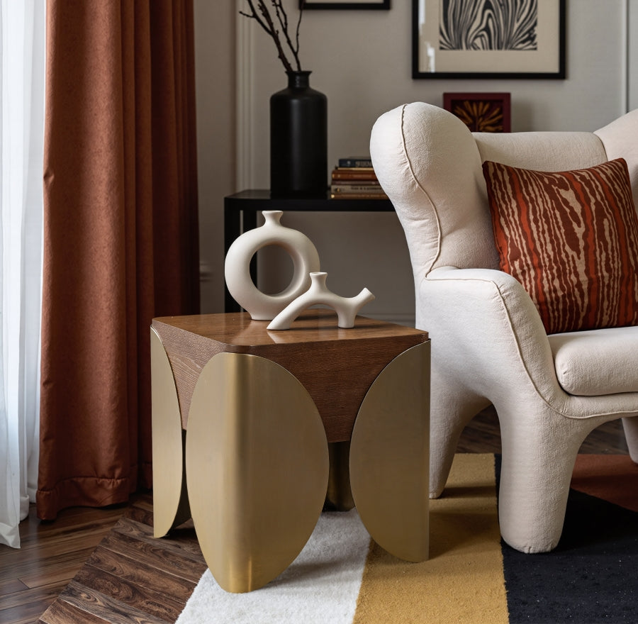 Oak wood & Metal End table