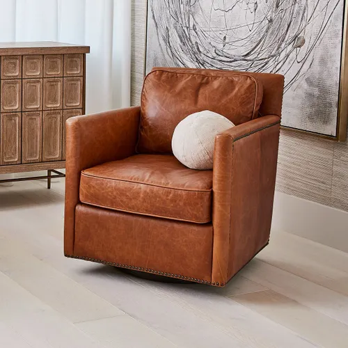 Roosevelt Swivel Chair - Cognac