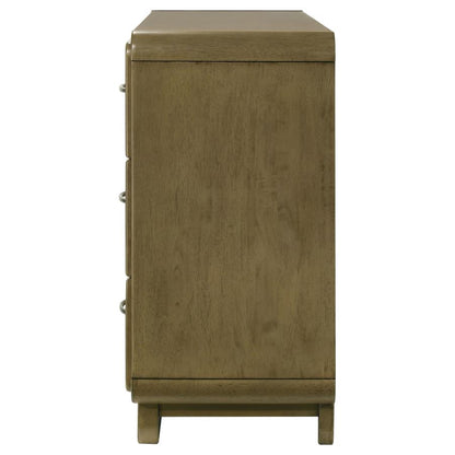 Lavine Dresser