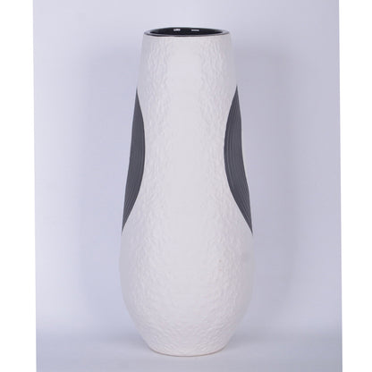 17" Noir Vase, Black/White